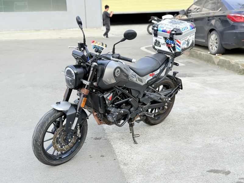 二手贝纳利幼狮 Leoncino 250