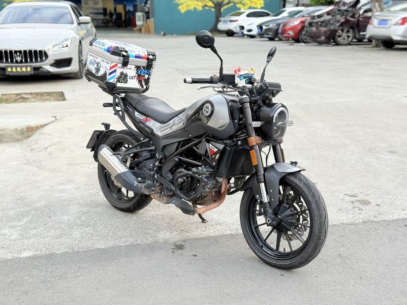 二手贝纳利幼狮 Leoncino 250