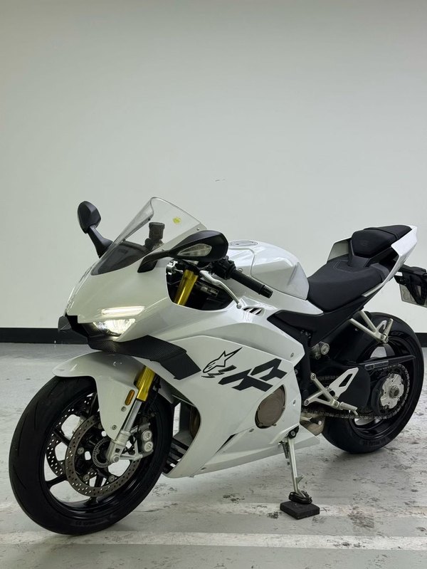二手张雪机车500RR