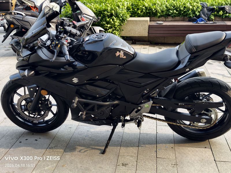 二手豪爵铃木GSX250R