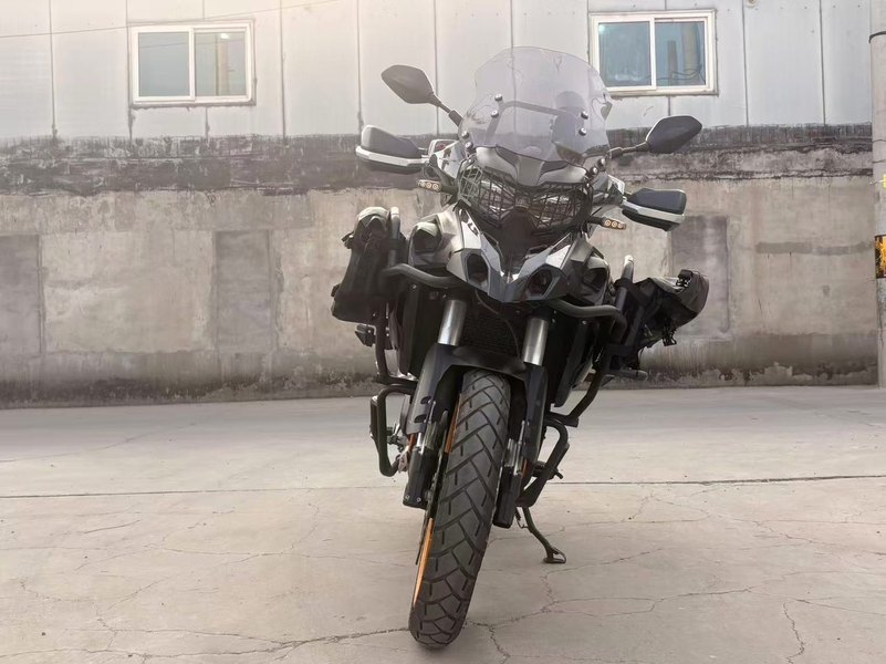 二手贝纳利TRK552