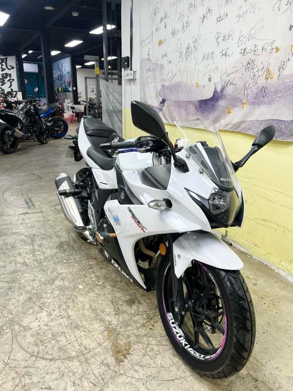 二手豪爵铃木GSX250R