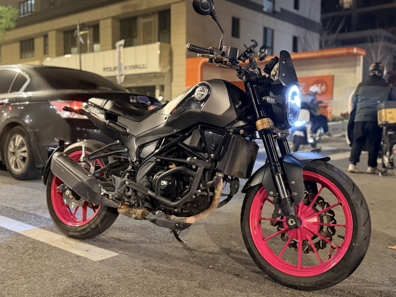 二手贝纳利幼狮 Leoncino 250