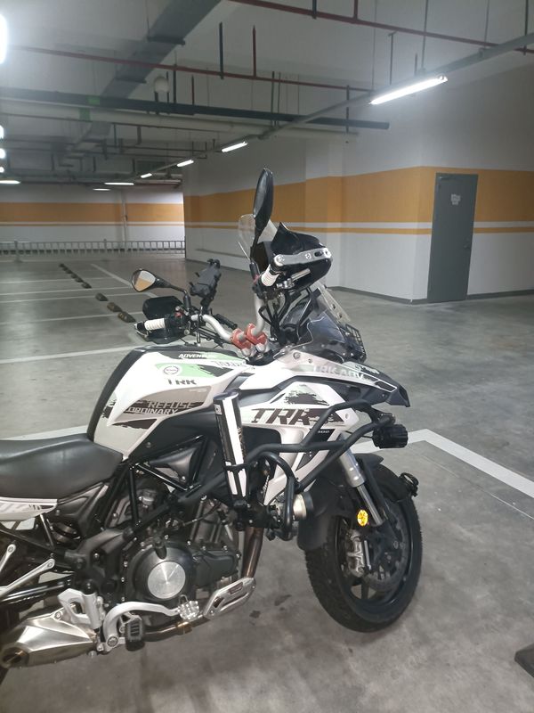 二手贝纳利金鹏 TRK502