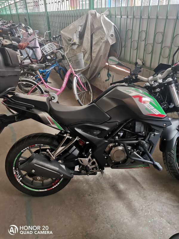 二手贝纳利小黄龙 TNT25