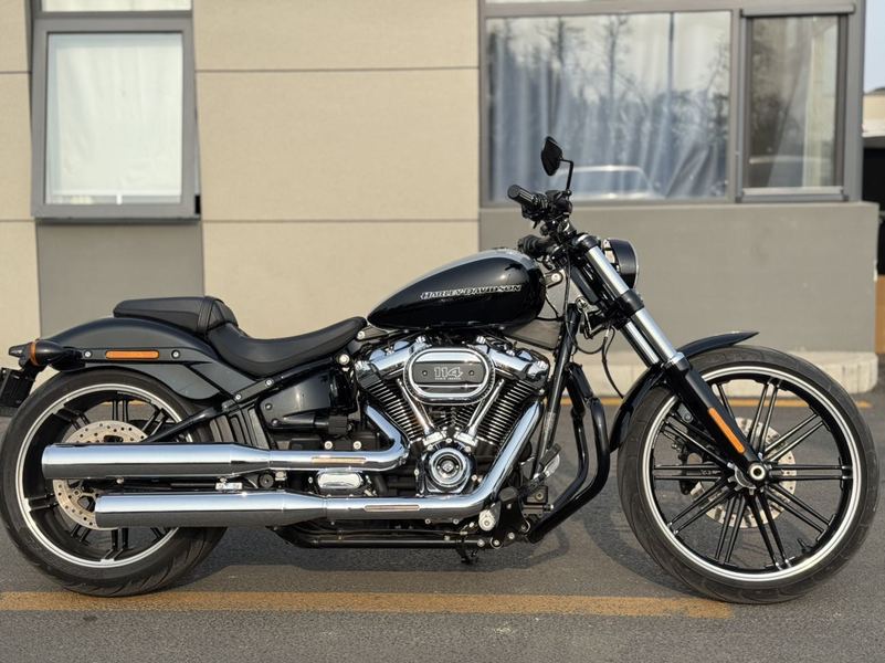 二手哈雷戴维森突破者 Breakout