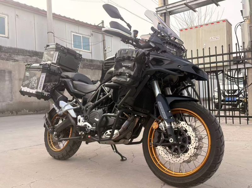 二手贝纳利TRK552