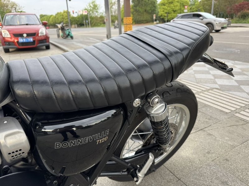 二手凯旋Bonneville T120