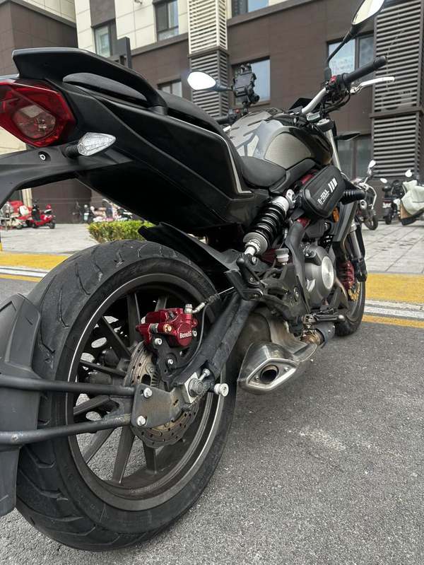 二手贝纳利蓝宝龙 BN302S