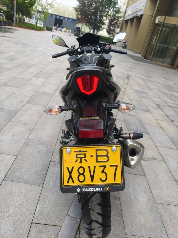 二手豪爵铃木GSX250R