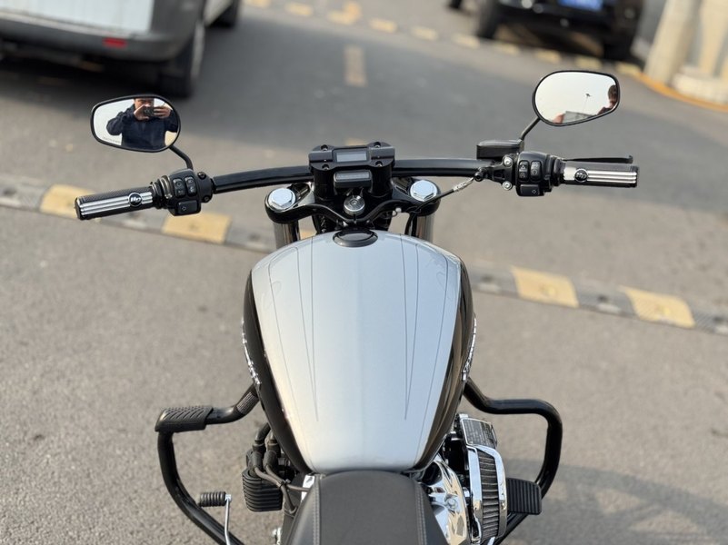 二手哈雷戴维森突破者 Breakout