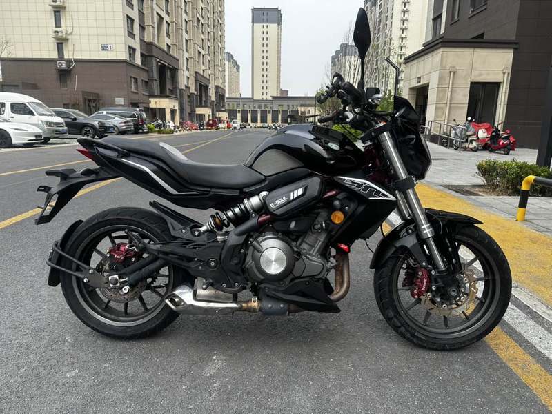 二手贝纳利蓝宝龙 BN302S