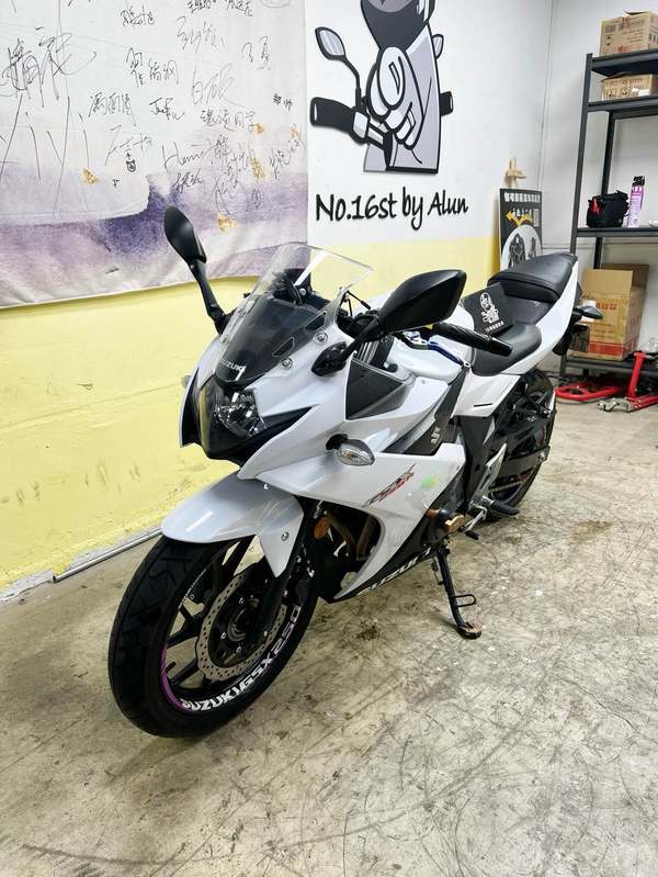 二手豪爵铃木GSX250R