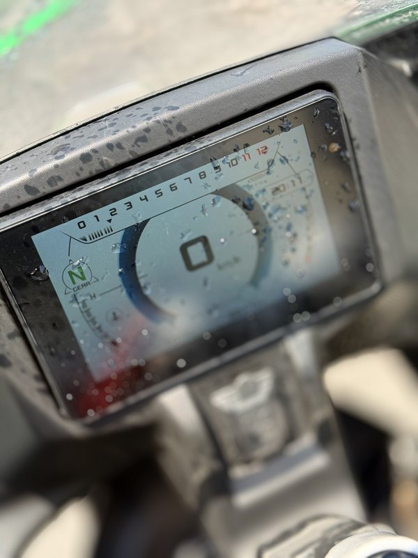 二手贝纳利龙卷风 Tornado 402R