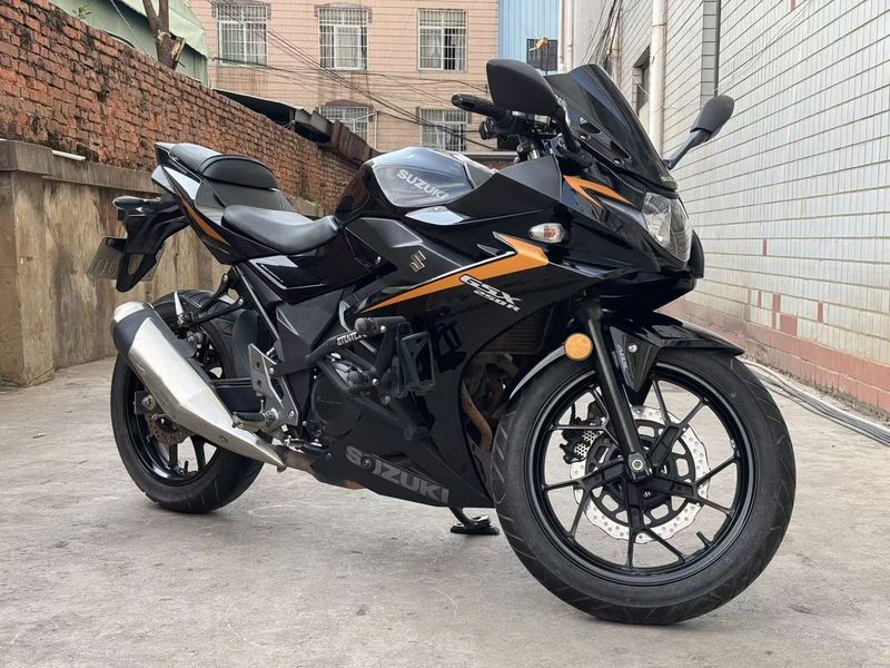 二手豪爵铃木GSX250R