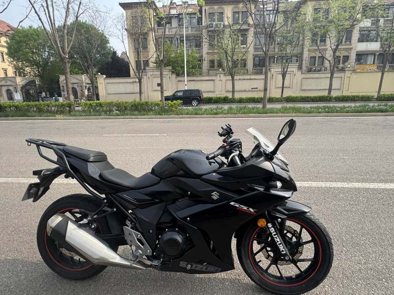 二手豪爵铃木GSX250R