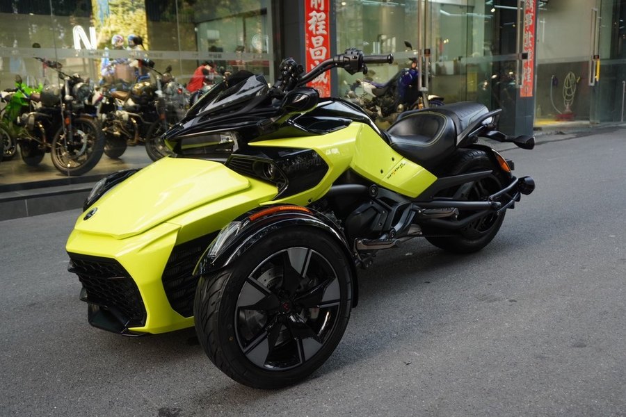 二手庞巴迪Spyder F3 