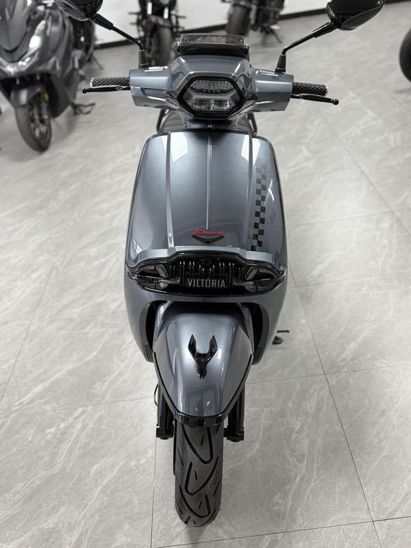 二手维多利亚Sixties 250Si