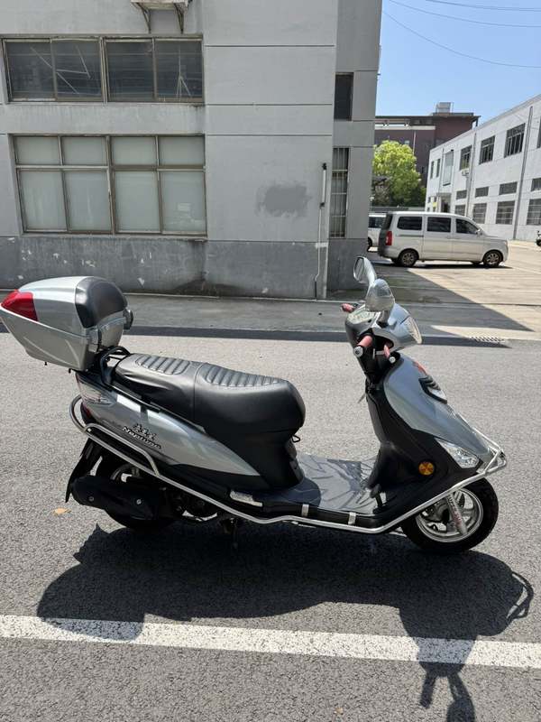 二手豪爵铃木海王星