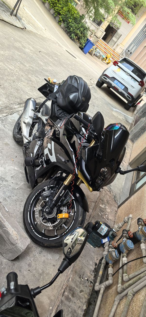 二手贝纳利龙卷风 Tornado 402R