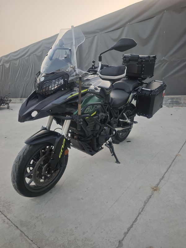 二手贝纳利金鹏 TRK502