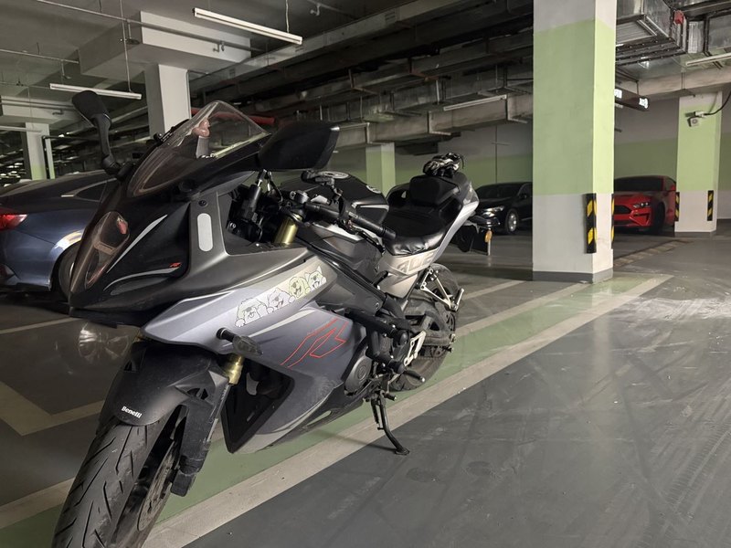 二手贝纳利龙卷风 Tornado 302R