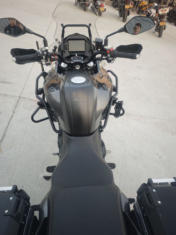 二手贝纳利金鹏 TRK502