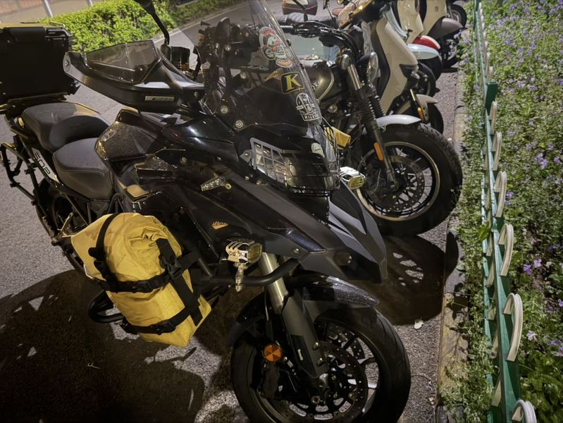 二手贝纳利金鹏 TRK502