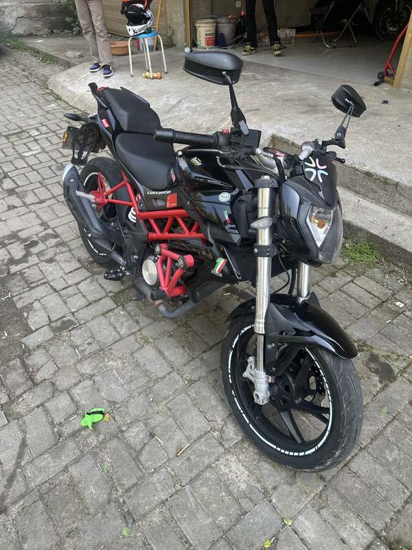 二手贝纳利红宝龙 TNT150i