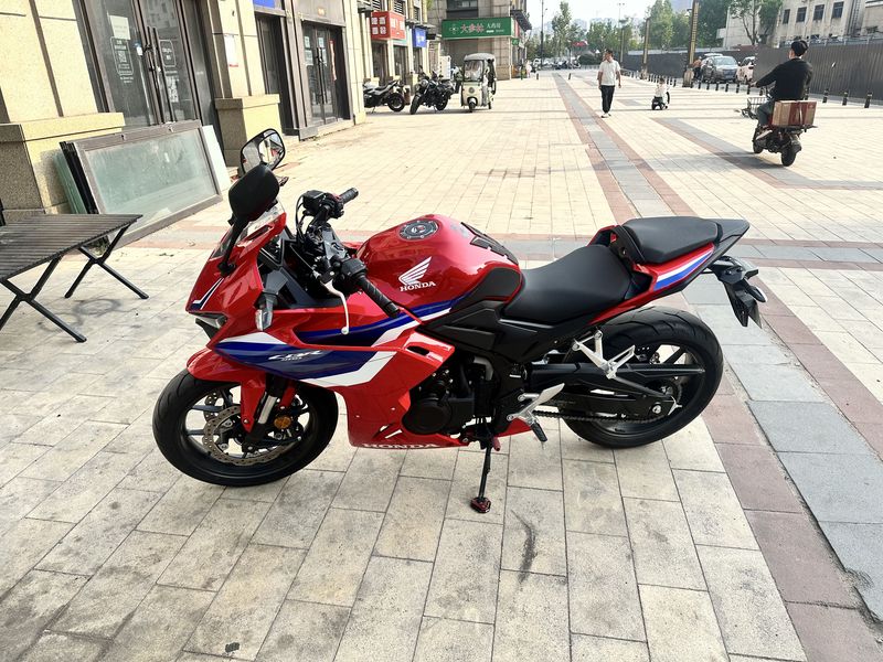 二手本田CBR400R