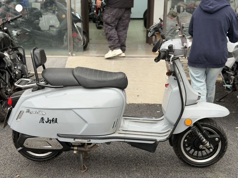 二手ROYAL ALLOYGP200S