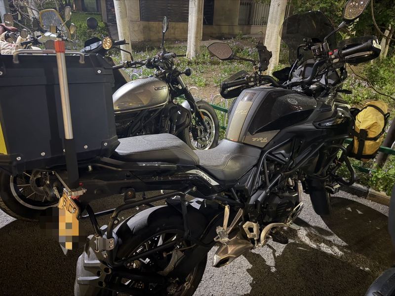 二手贝纳利金鹏 TRK502