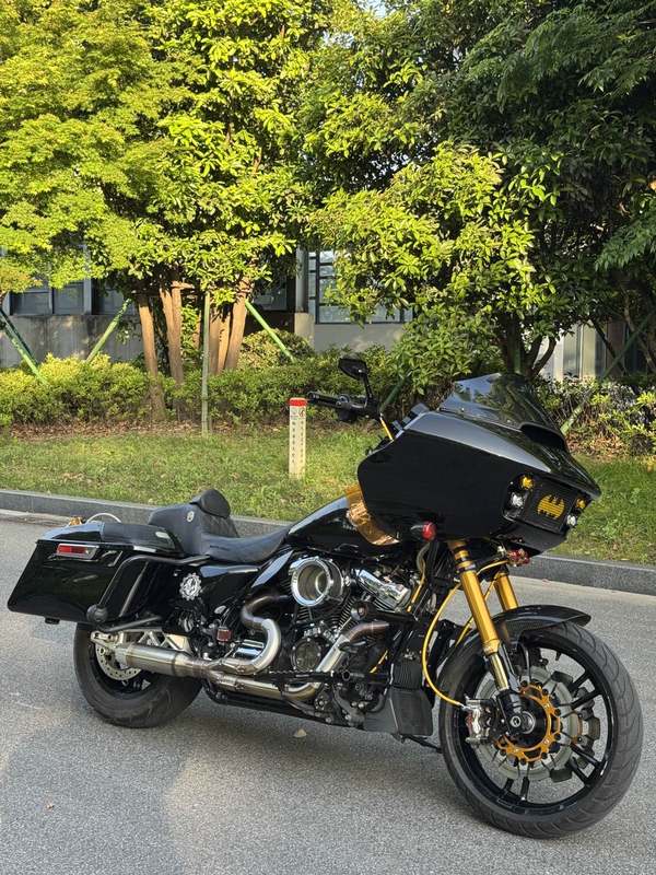 二手哈雷戴维森公路滑翔 Road Glide