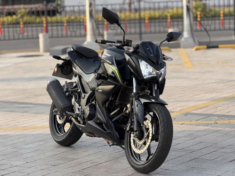二手川崎Z 250 ABS