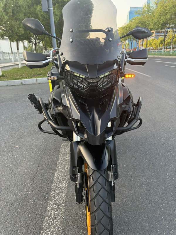 二手贝纳利TRK552