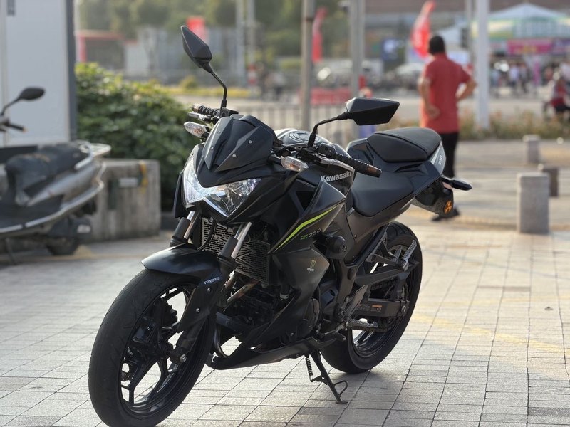 二手川崎Z 250 ABS