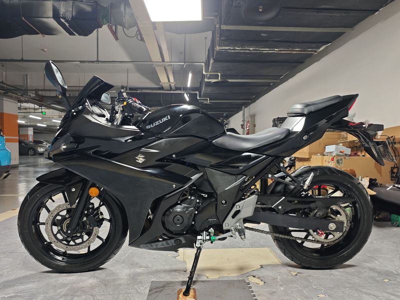 二手豪爵铃木GSX250R