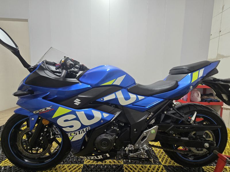 二手豪爵铃木GSX250R