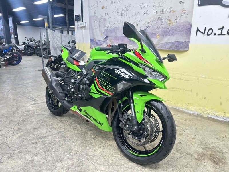 二手川崎ZX-4R