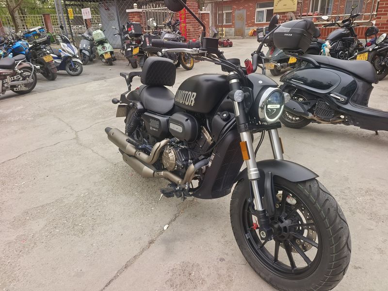 二手QJMOTOR闪300