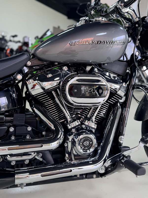 二手哈雷戴维森突破者 Breakout