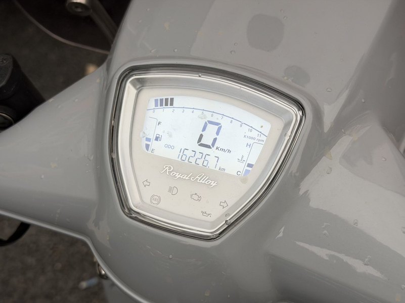 二手ROYAL ALLOYGP200S