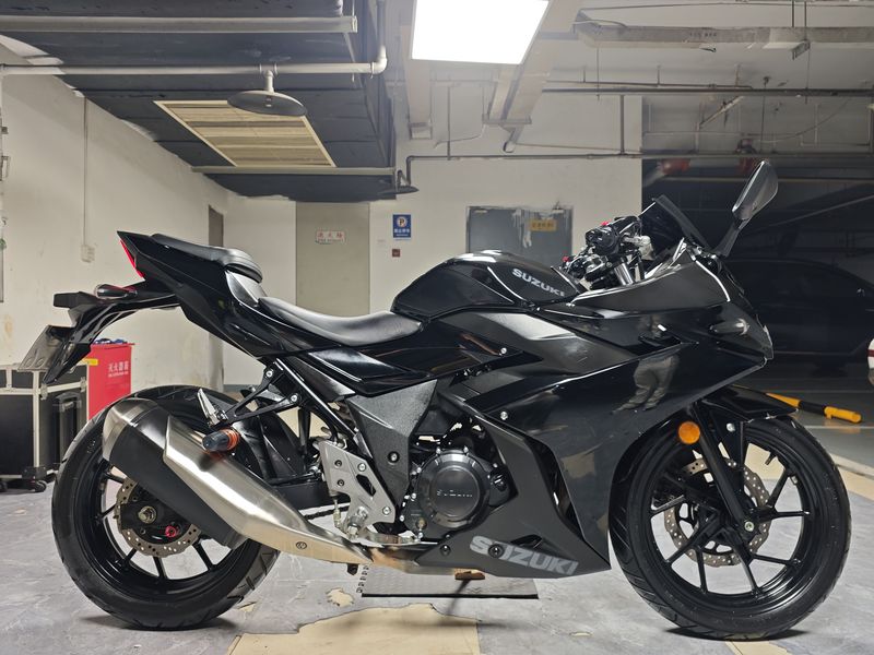 二手豪爵铃木GSX250R
