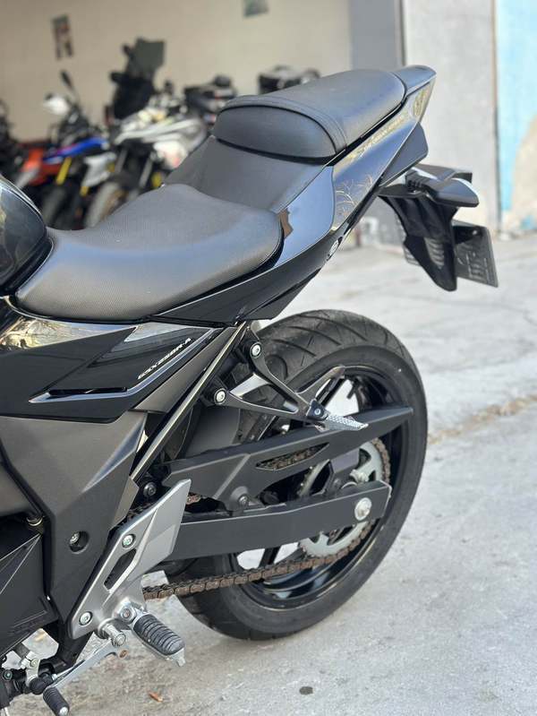 二手豪爵铃木GSX250R