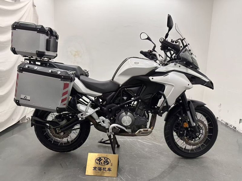 二手贝纳利金鹏 TRK502