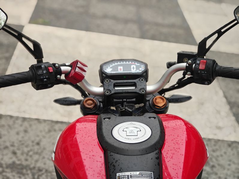 二手银钢小怪兽150