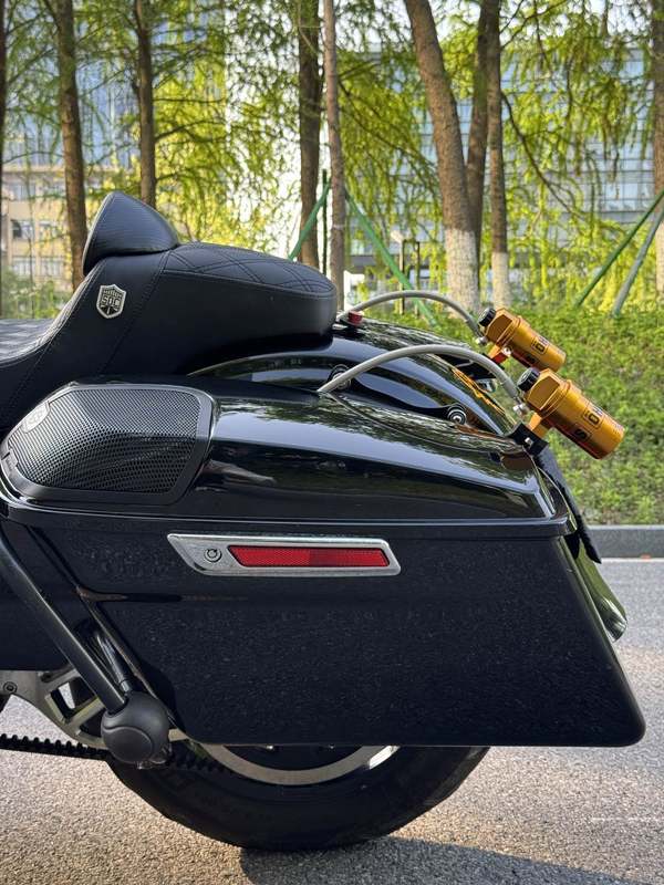 二手哈雷戴维森公路滑翔 Road Glide