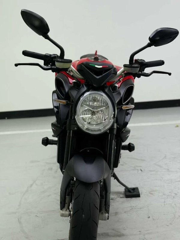 二手奥古斯塔Brutale 800