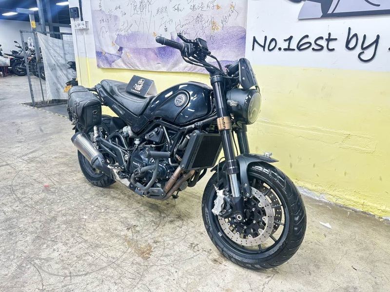 二手贝纳利幼狮 Leoncino 500