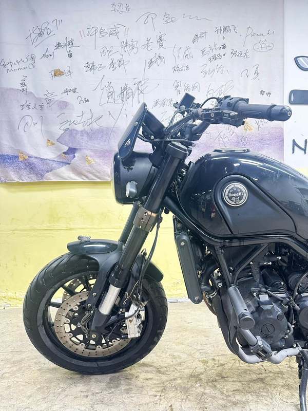 二手贝纳利幼狮 Leoncino 500